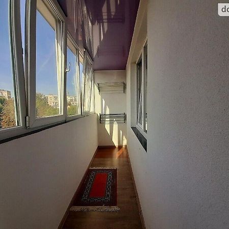 Family And Friends Apartment Ternopil Extérieur photo