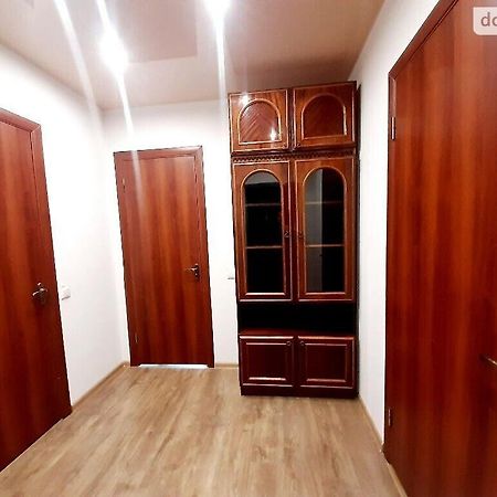 Family And Friends Apartment Ternopil Extérieur photo